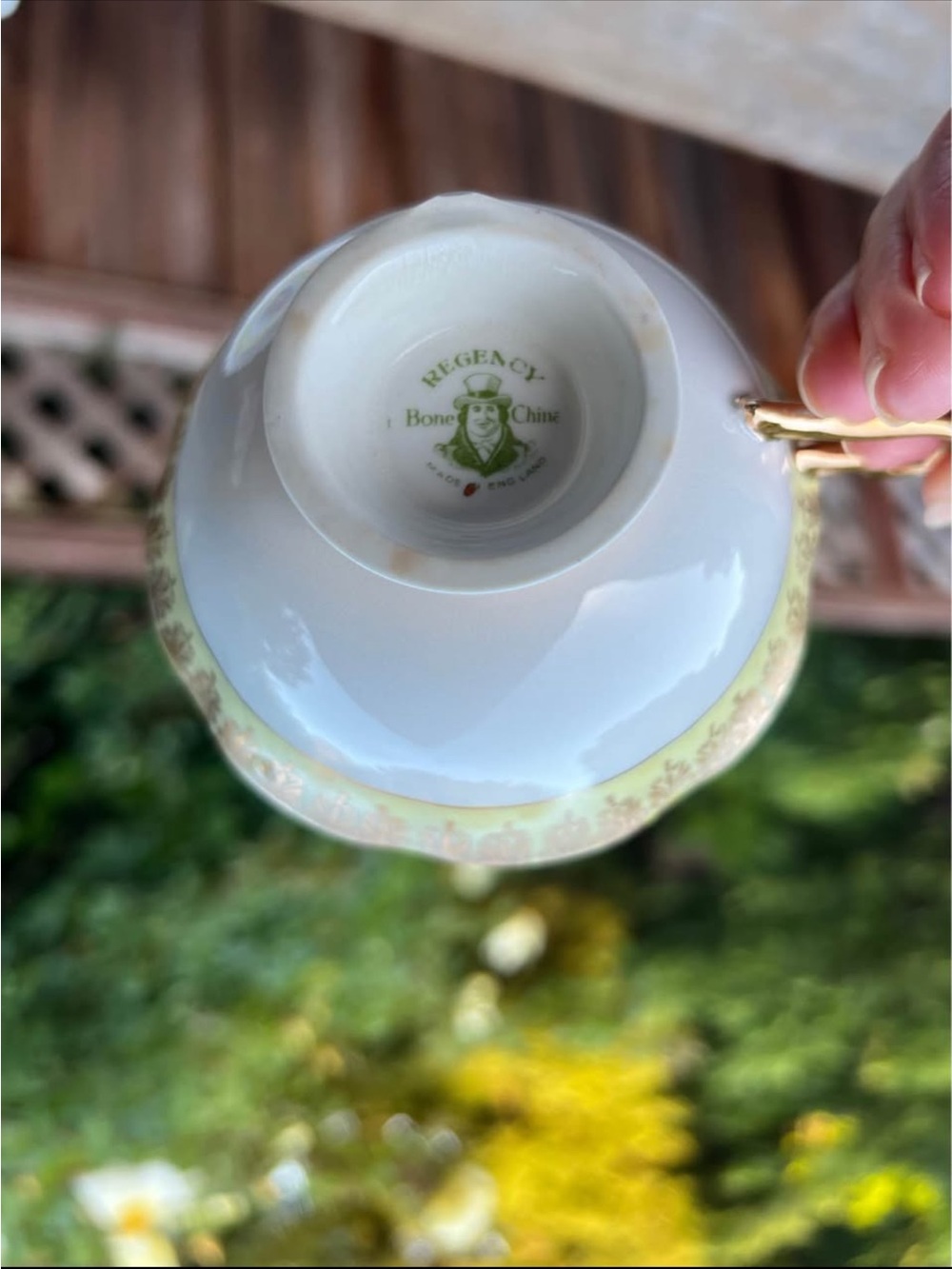 Regency Bone China Floral Teacup and Saucer Set - Picture 3 of 7